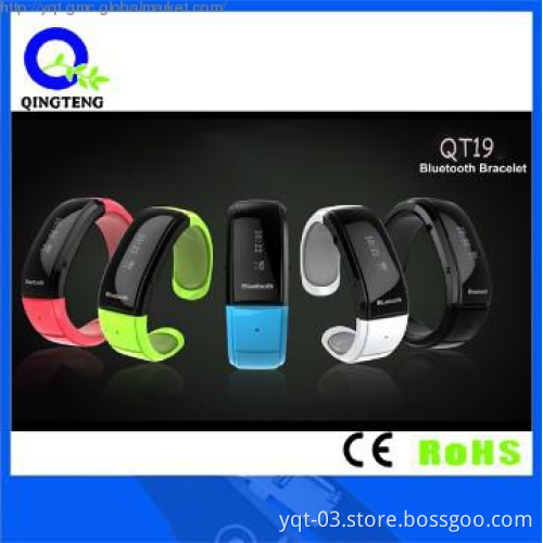 2013 popular bluetooth watch with speakers and earphone